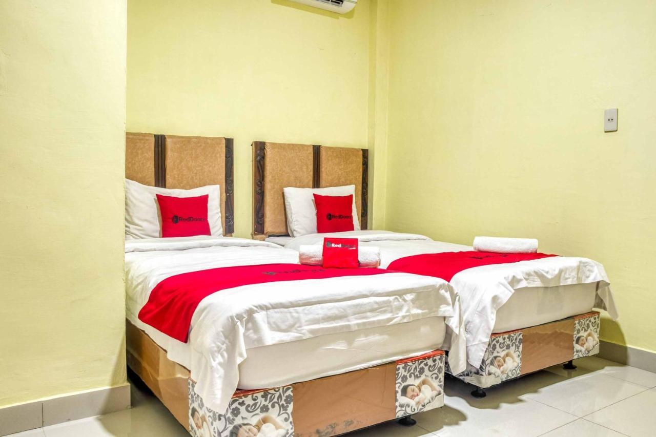Reddoorz @ Jalan Kapten Muslim Medan Eksteriør bilde